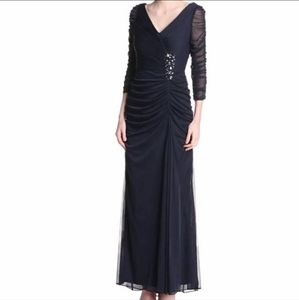 Adrianna Papell Navy Blue Gown Size 6